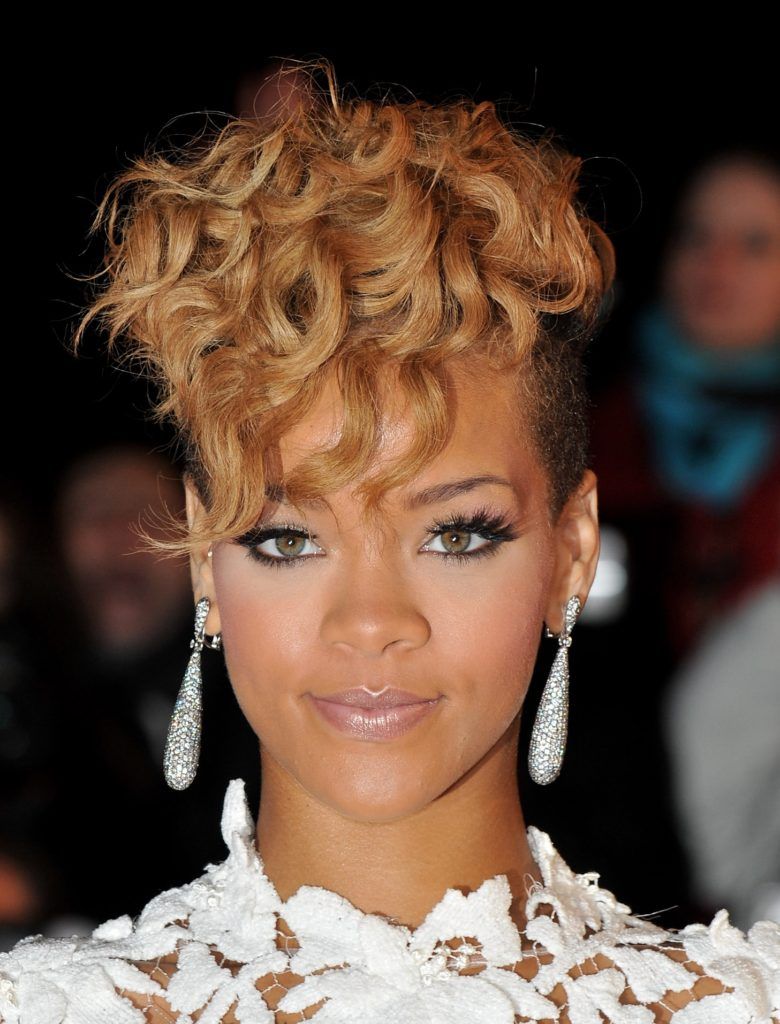 Peinados de Rihanna: los 32 mejores looks de cabello de Rihanna de todos los tiempos