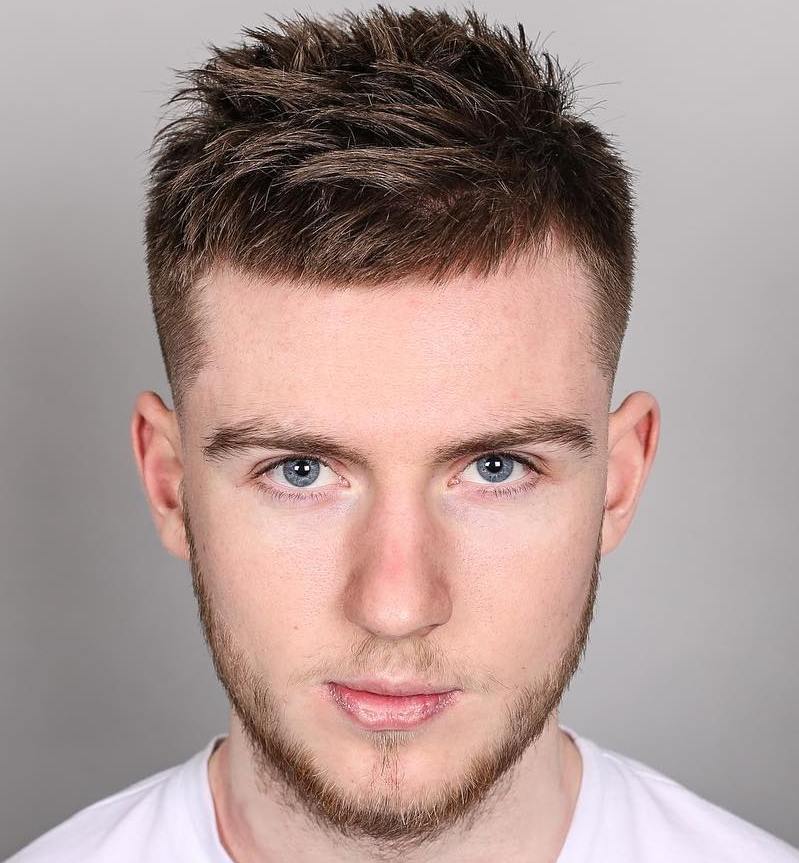 16 Cortes de pelo para hombres con pelo espeso para lucir guapo