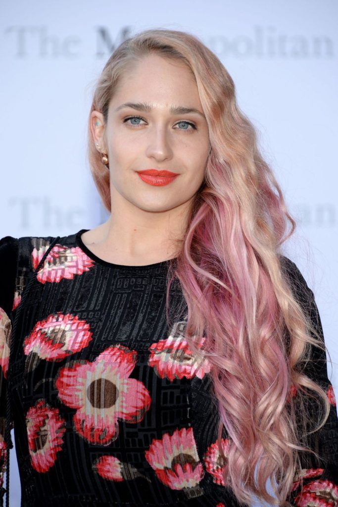 20 Ideas de Color de Pelo Rosa Dorado para Mujeres