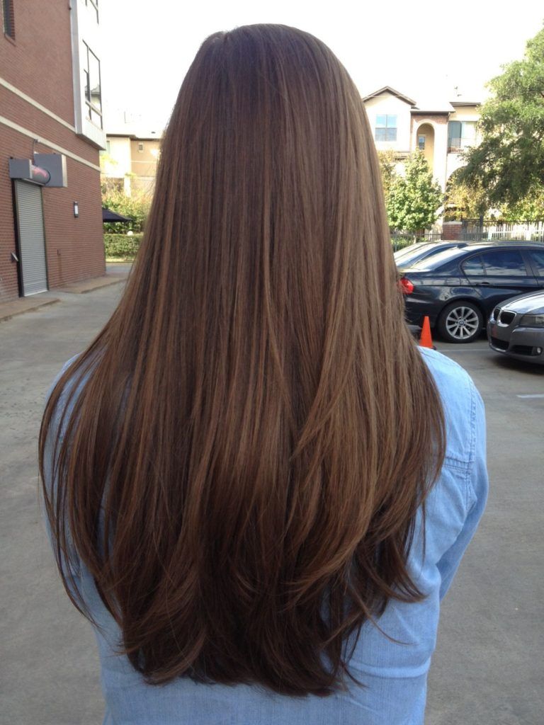 30 Estilos de Pelo Castaño Largo Más Elegantes y que Merece la Pena Probar