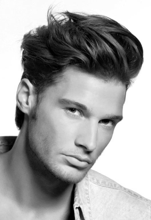 16 Cortes de pelo para hombres con pelo espeso para lucir guapo