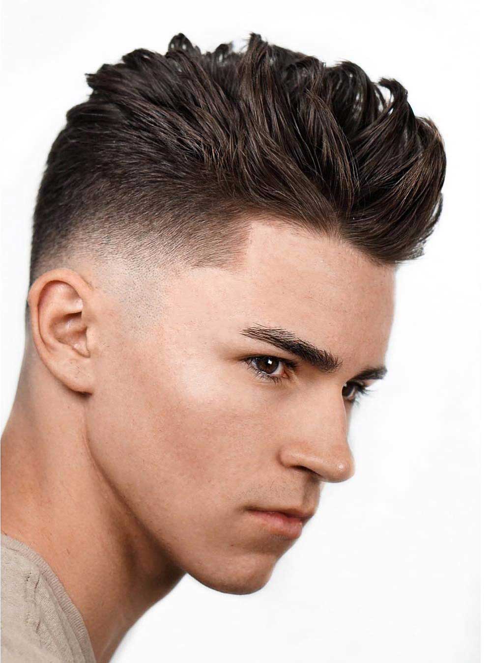 21 Impresionantes Peinados Fohawk para Hombres en Esta Temporada