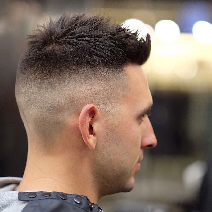 25 cortes de pelo alto y ceñido con estilo para hombres