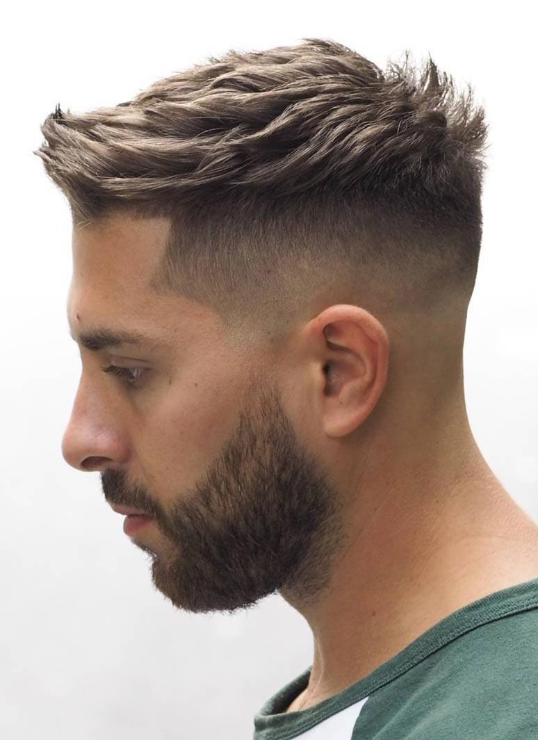 25 cortes de pelo alto y ceñido con estilo para hombres