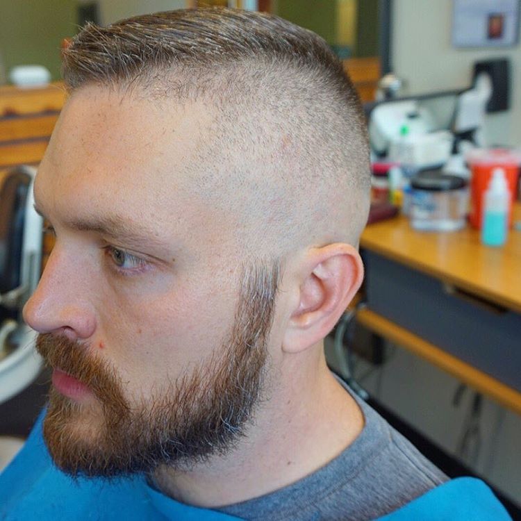 25 cortes de pelo alto y ceñido con estilo para hombres