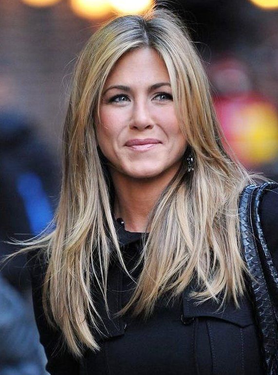 Peinado de Jennifer Aniston - 25 Estilos Personificados de Peinados de Jennifer Aniston