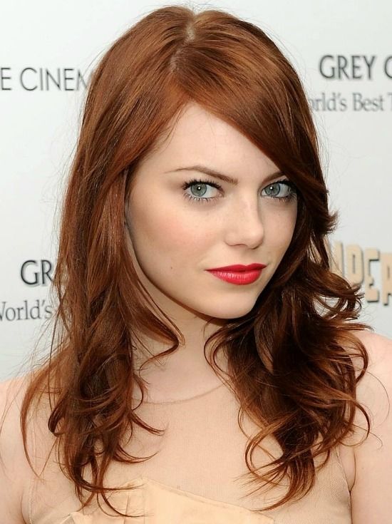 30 Peinados glamorosos de Emma Stone para inspirarte