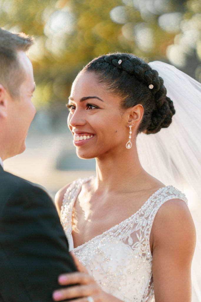 21 Peinados Naturales Más Hermosos para Bodas