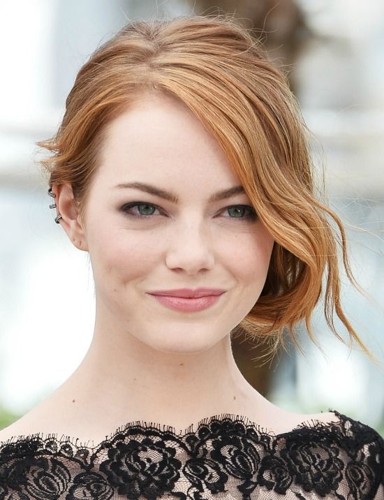 30 Peinados glamorosos de Emma Stone para inspirarte