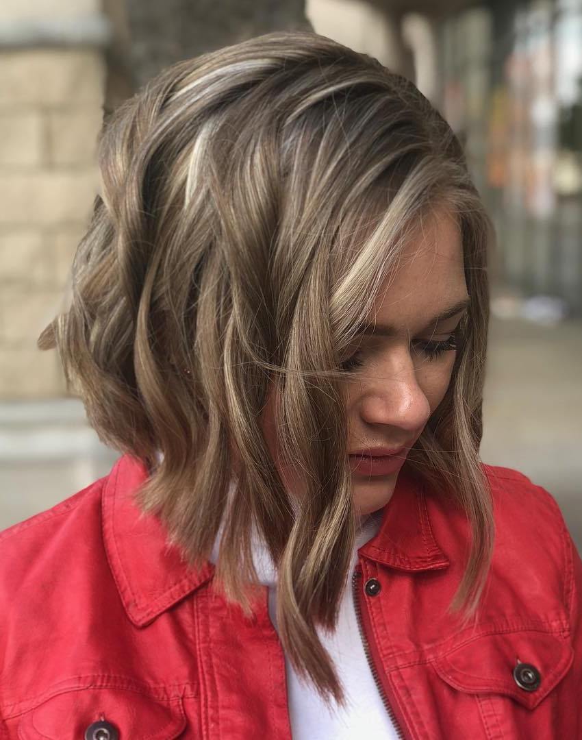 20 Cortes de Pelo Bob Apilados Geniales y Lindos para Mujeres