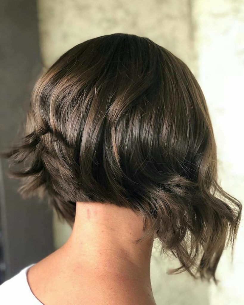 20 Cortes de Pelo Bob Apilados Geniales y Lindos para Mujeres