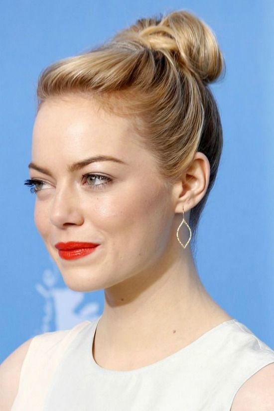 30 Peinados glamorosos de Emma Stone para inspirarte