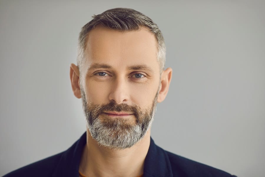 30 Peinados Grises para Hombres para Lucir Elegante y Apuesto